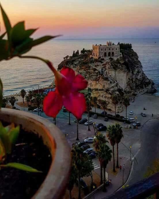 Casa Del Sole B&B Tropea Exterior foto